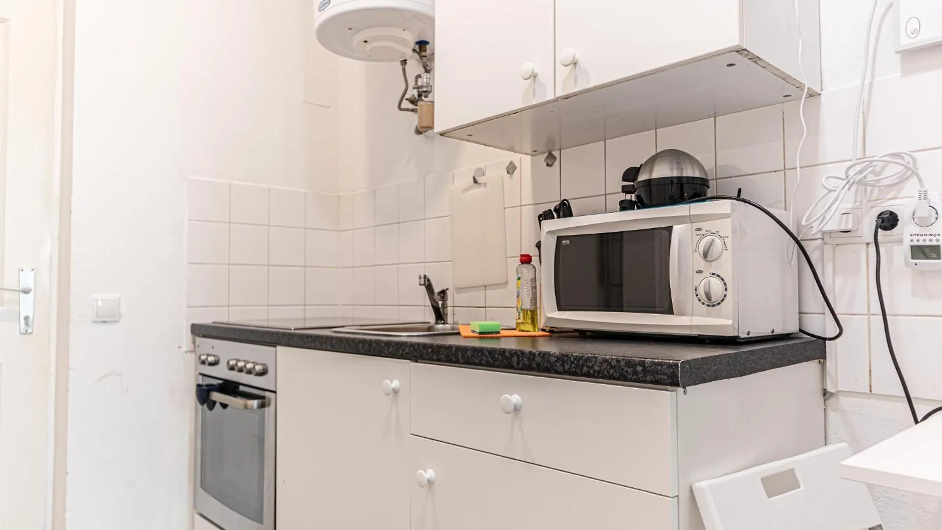Neighboring 3 Apts.- Ideal For Families & Friends Vienna Apartment