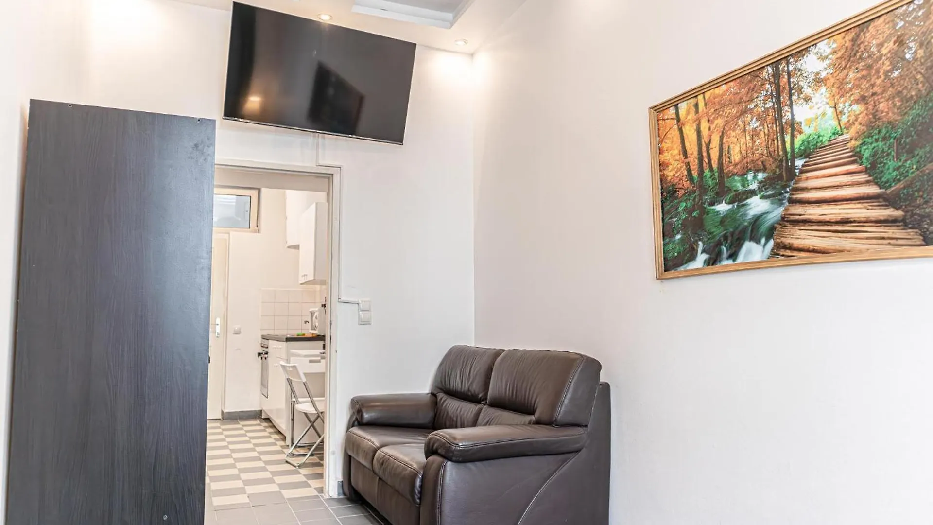 Neighboring 3 Apts.- Ideal For Families & Friends Vienna Austria