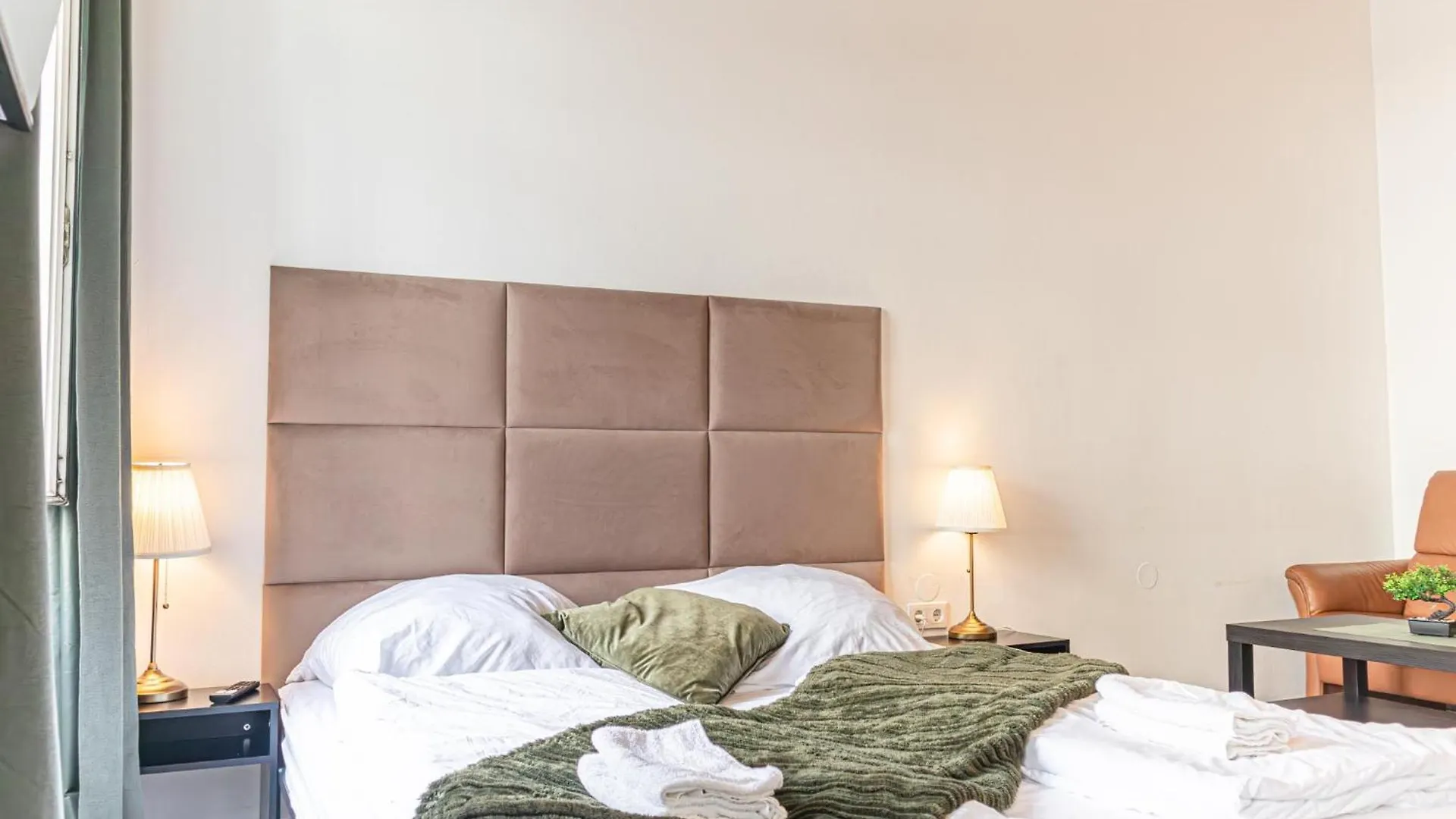 Neighboring 3 Apts.- Ideal For Families & Friends Vienna