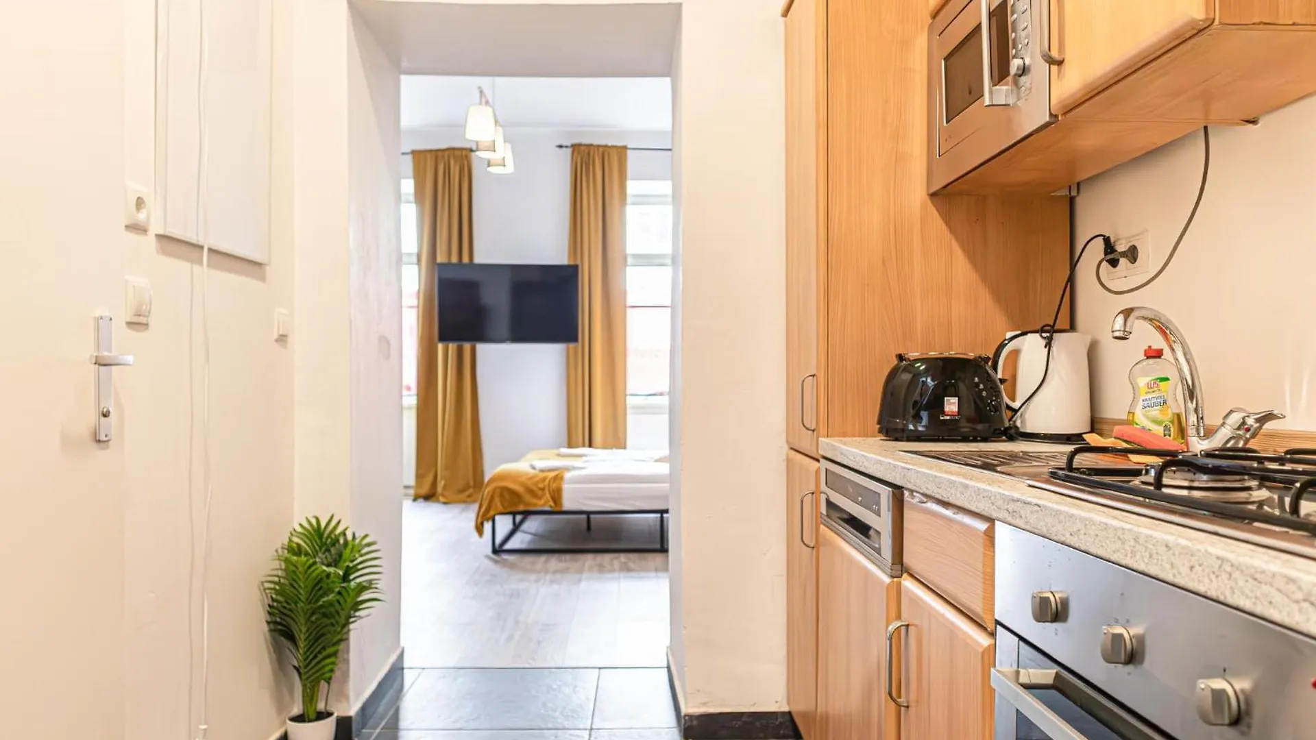 Neighboring 3 Apts.- Ideal For Families & Friends Vienna 0*,  Austria