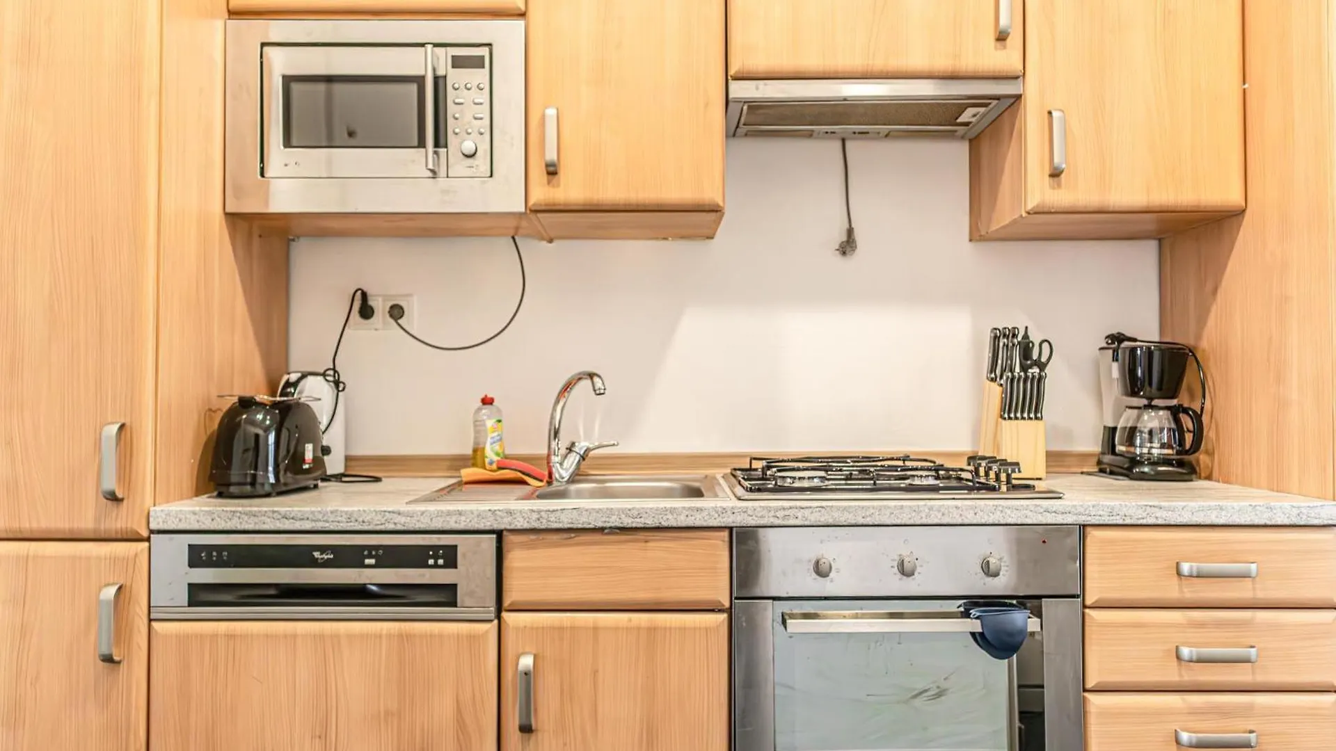 Neighboring 3 Apts.- Ideal For Families & Friends Vienna