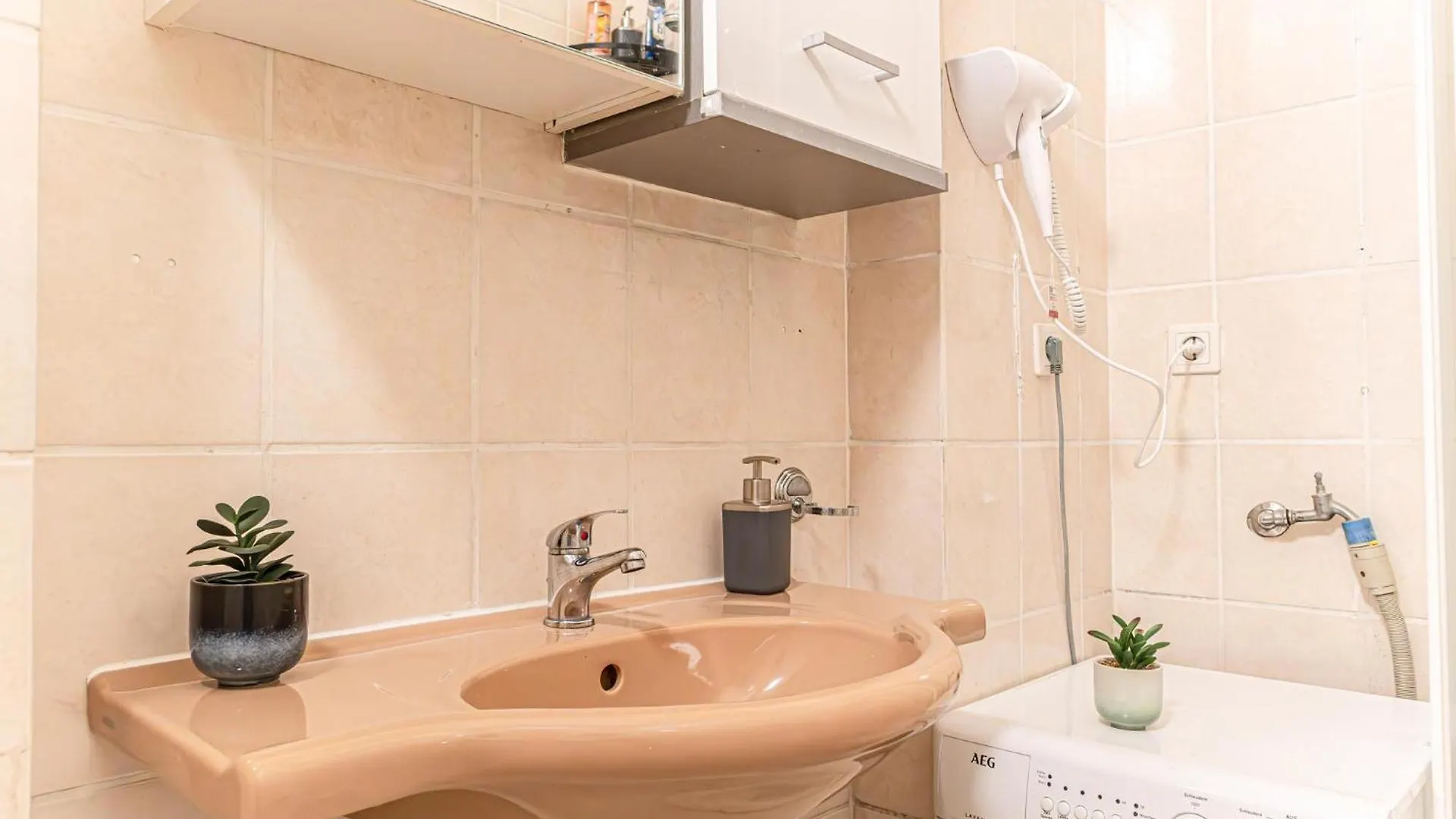 Neighboring 3 Apts.- Ideal For Families & Friends Vienna